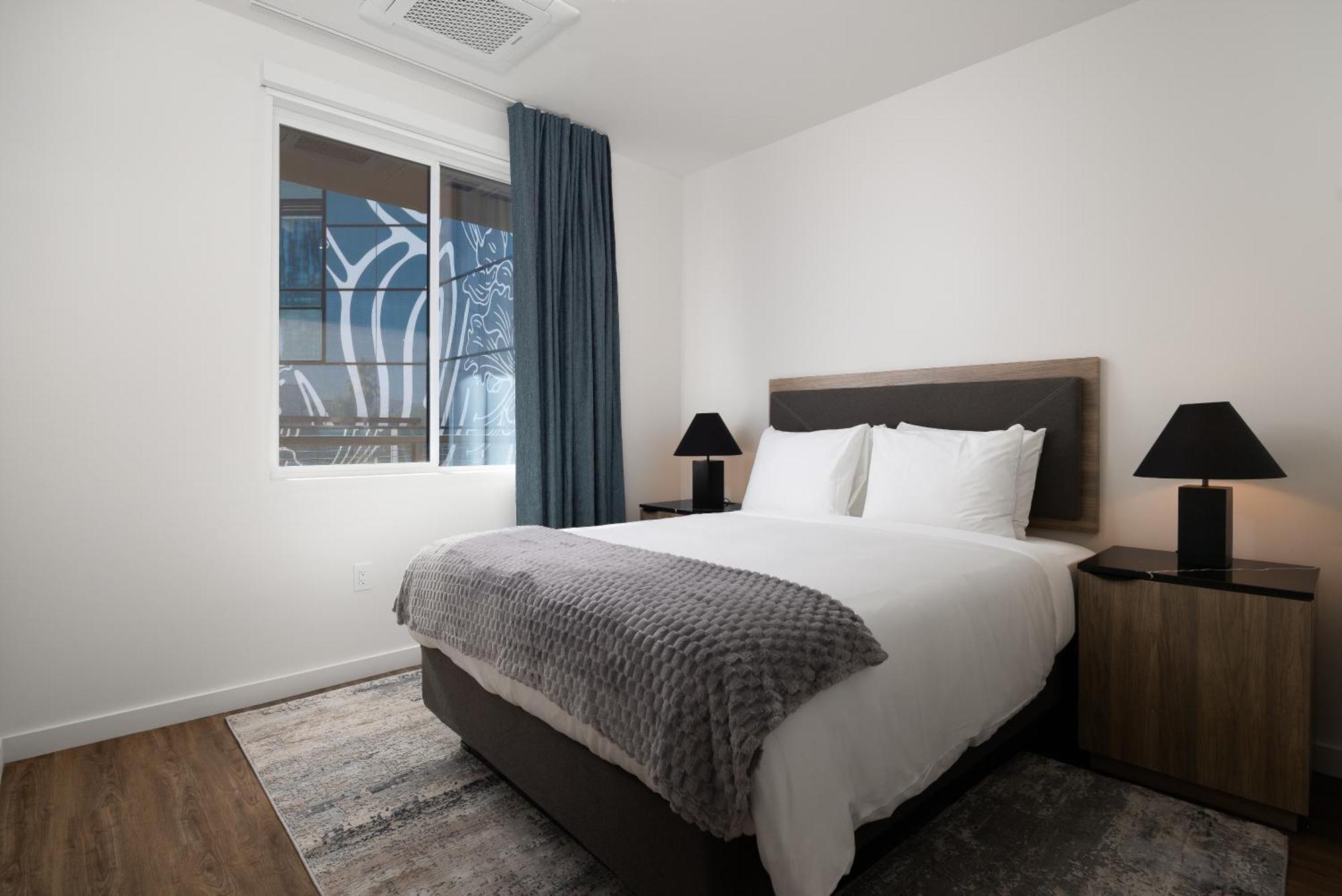 Sentral Alloy Midtown Phoenix Room photo